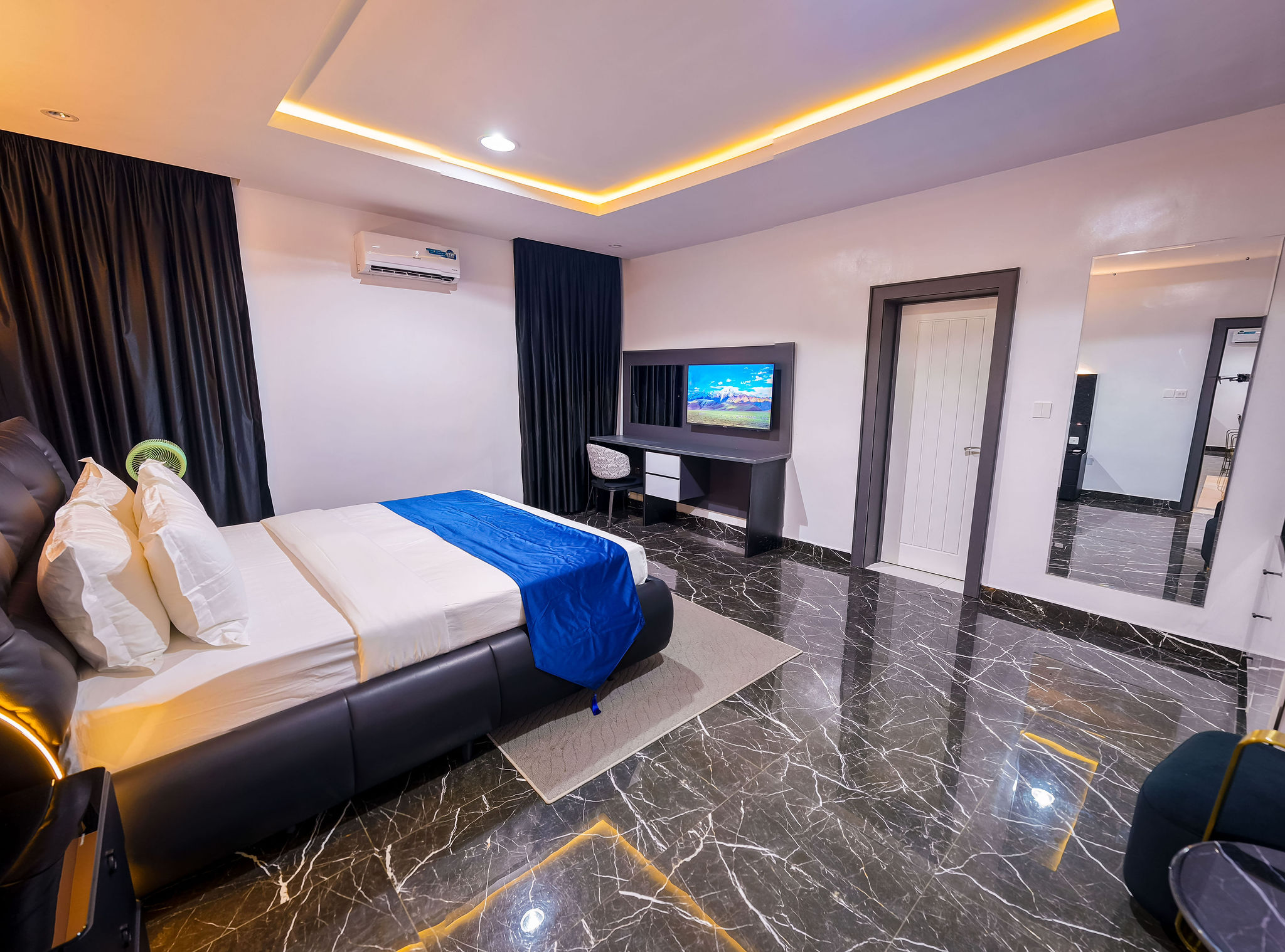 2 Bedroom Apartment